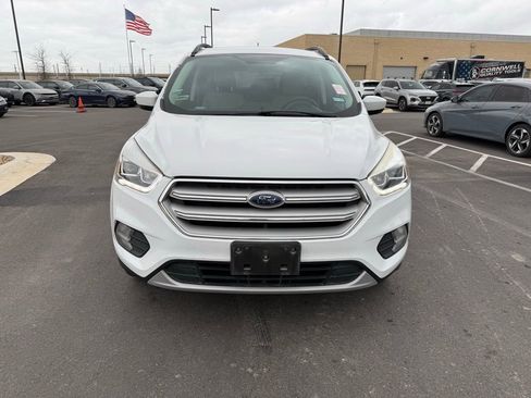 Used 2018 Ford Escape SEL image 2