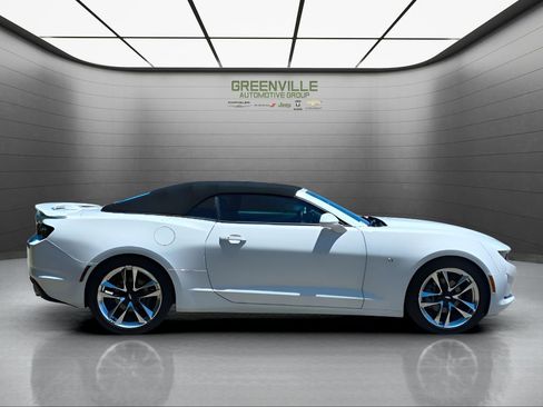 Used 2023 Chevrolet Camaro LT w/ RS Package image 9