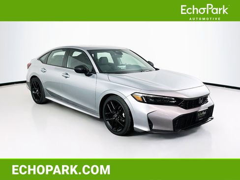 Used 2025 Honda Civic Sport image 1