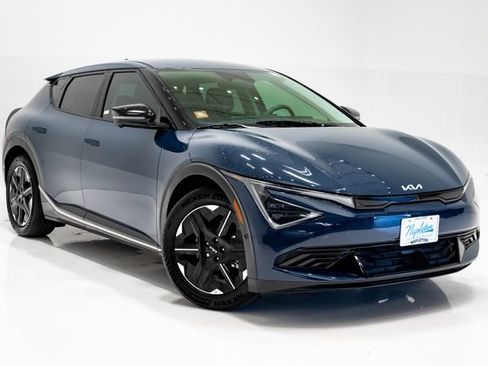 Used 2025 Kia EV6 Wind RWD image 6