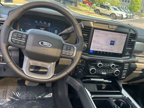 New 2025 Ford F250 Lariat w/ Lariat Ultimate Package image 15