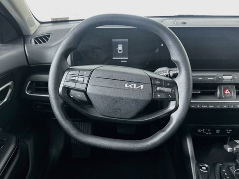 Used 2025 Kia K4 FWD image 18