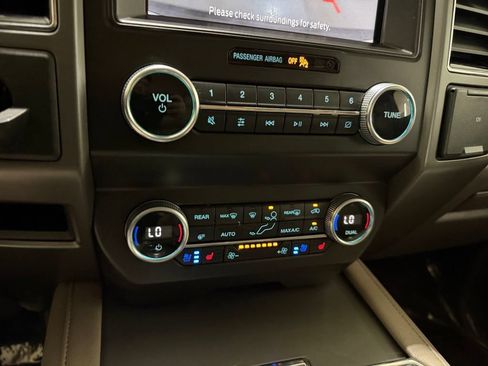 Used 2021 Ford Expedition Max XLT RWD image 5