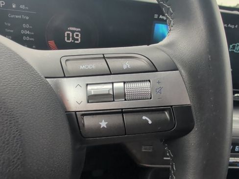 Used 2025 Hyundai Kona SEL FWD image 19