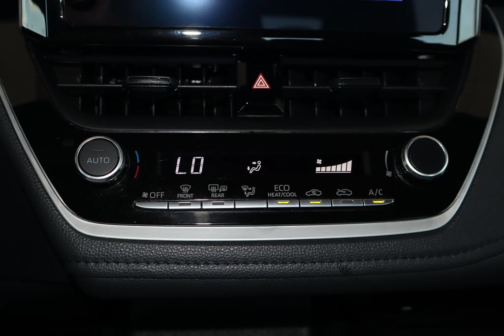 Used 2024 Toyota Corolla SE FWD image 24