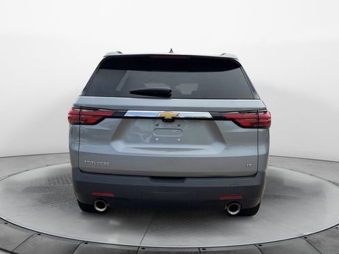 Used 2023 Chevrolet Traverse LT FWD image 6