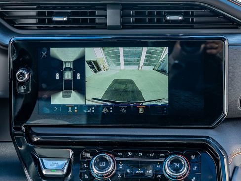 Used 2025 GMC Sierra 2500 AT4 w/ Technology Package image 23