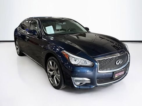 Used 2015 INFINITI Q70 L 3.7 w/ Deluxe Touring Package image 3