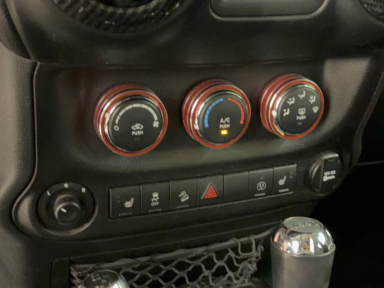 Used 2018 Jeep Wrangler Unlimited Sport AWD/4WD image 22