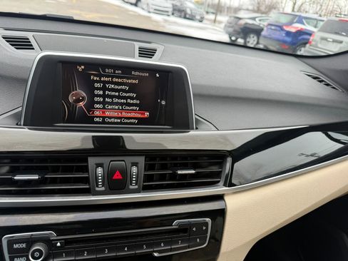 Used 2017 BMW X1 xDrive28i image 13