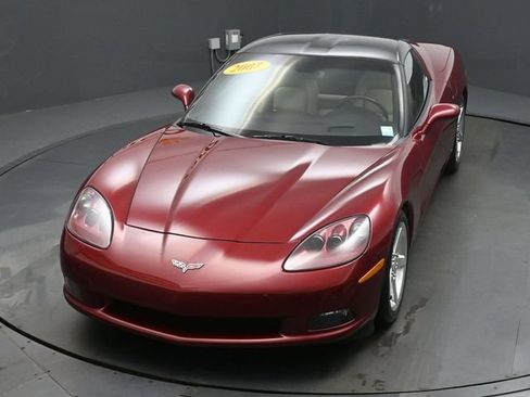 Used 2007 Chevrolet Corvette Coupe w/ Preferred Equipment Group RWD image 51