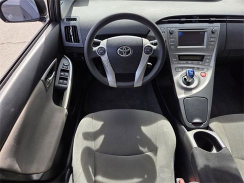 Used 2015 Toyota Prius Four image 12