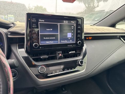 Used 2020 Toyota Corolla XSE image 8