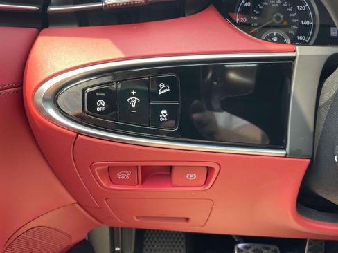 Used 2025 Genesis GV70 3.5T Sport w/ Sport Advanced Package image 21