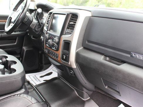 Used 2017 RAM 2500 Laramie w/ Cold Weather Group AWD/4WD image 18