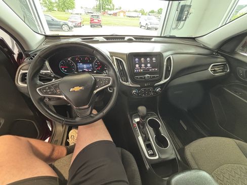 Used 2024 Chevrolet Equinox LT w/ LPO, Floor Liner Package FWD image 8