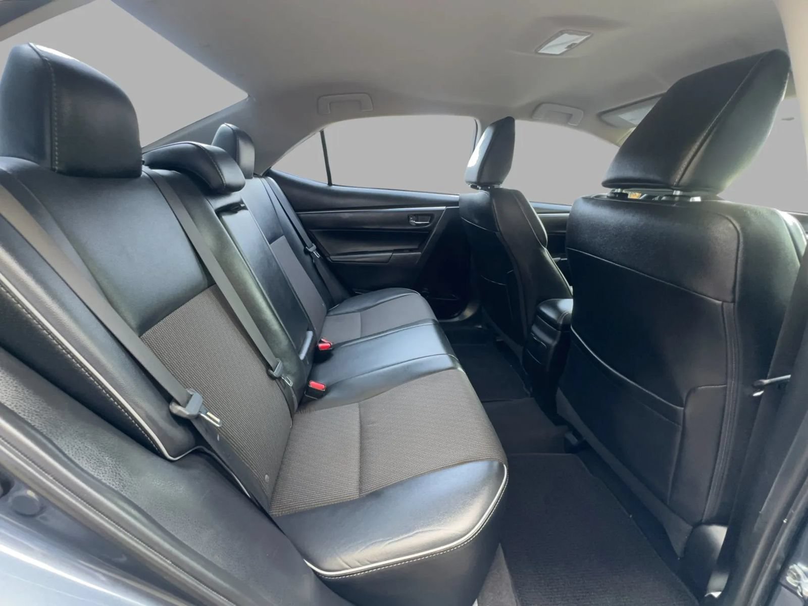 Used 2015 Toyota Corolla S w/ Body Protection Package #1 FWD image 33