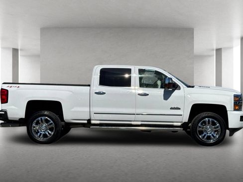 Used 2017 Chevrolet Silverado 2500 High Country w/ Duramax Plus Package AWD/4WD image 3