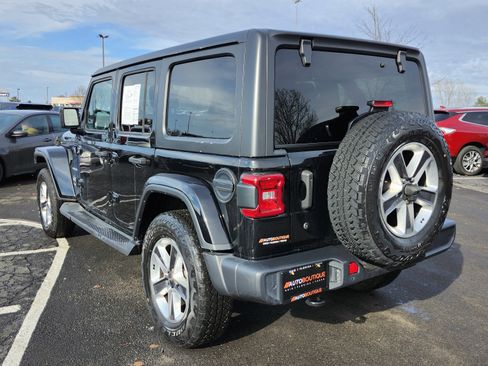 Used 2020 Jeep Wrangler Unlimited Sahara image 15