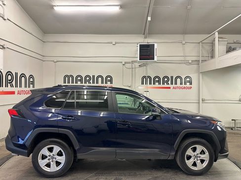 Used 2021 Toyota RAV4 XLE image 9