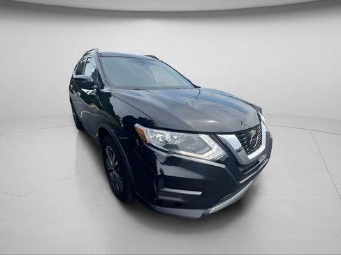 Used 2019 Nissan Rogue SV w/ Premium Package AWD/4WD image 8
