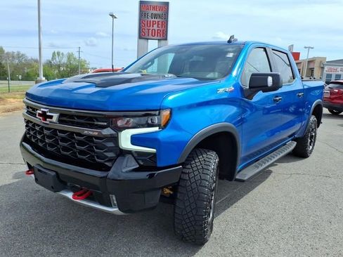 Used 2023 Chevrolet Silverado 1500 ZR2 w/ Technology Package AWD/4WD image 20