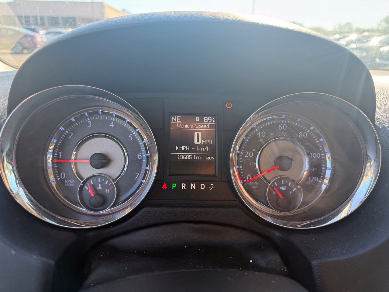 Used 2013 Chrysler Town & Country Limited w/ Luxury Group FWD image 13