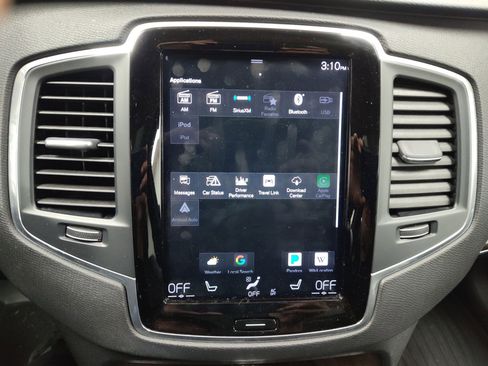 Used 2019 Volvo XC90 T6 Momentum w/ Protection Package Premier image 21