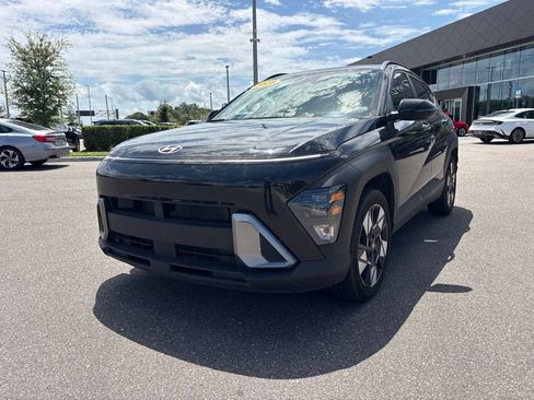 Used 2025 Hyundai Kona SEL FWD image 7