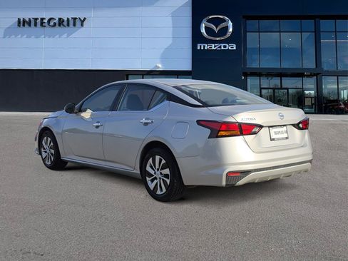 Used 2022 Nissan Altima 2.5 S FWD image 4