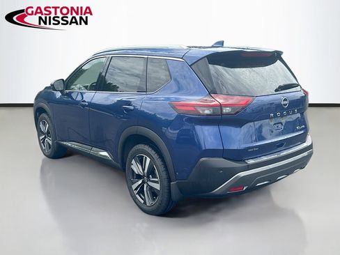 Used 2023 Nissan Rogue SL w/ SL Premium Package AWD/4WD image 6