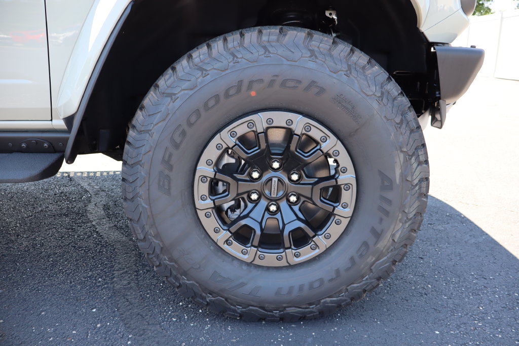 New 2026 Ford Bronco Raptor w/ Interior Carbon Fiber Pack AWD/4WD image 15