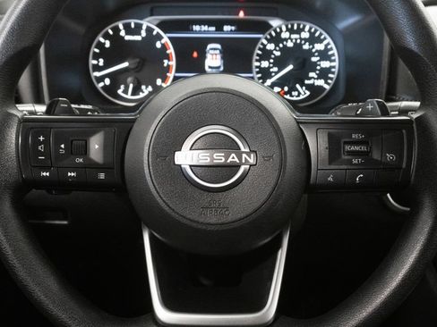 Used 2023 Nissan Rogue S AWD/4WD image 17
