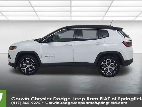 Certified 2024 Jeep Compass Limited image 9