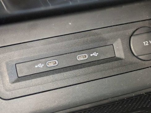 Used 2023 Volkswagen Atlas SEL AWD/4WD image 18