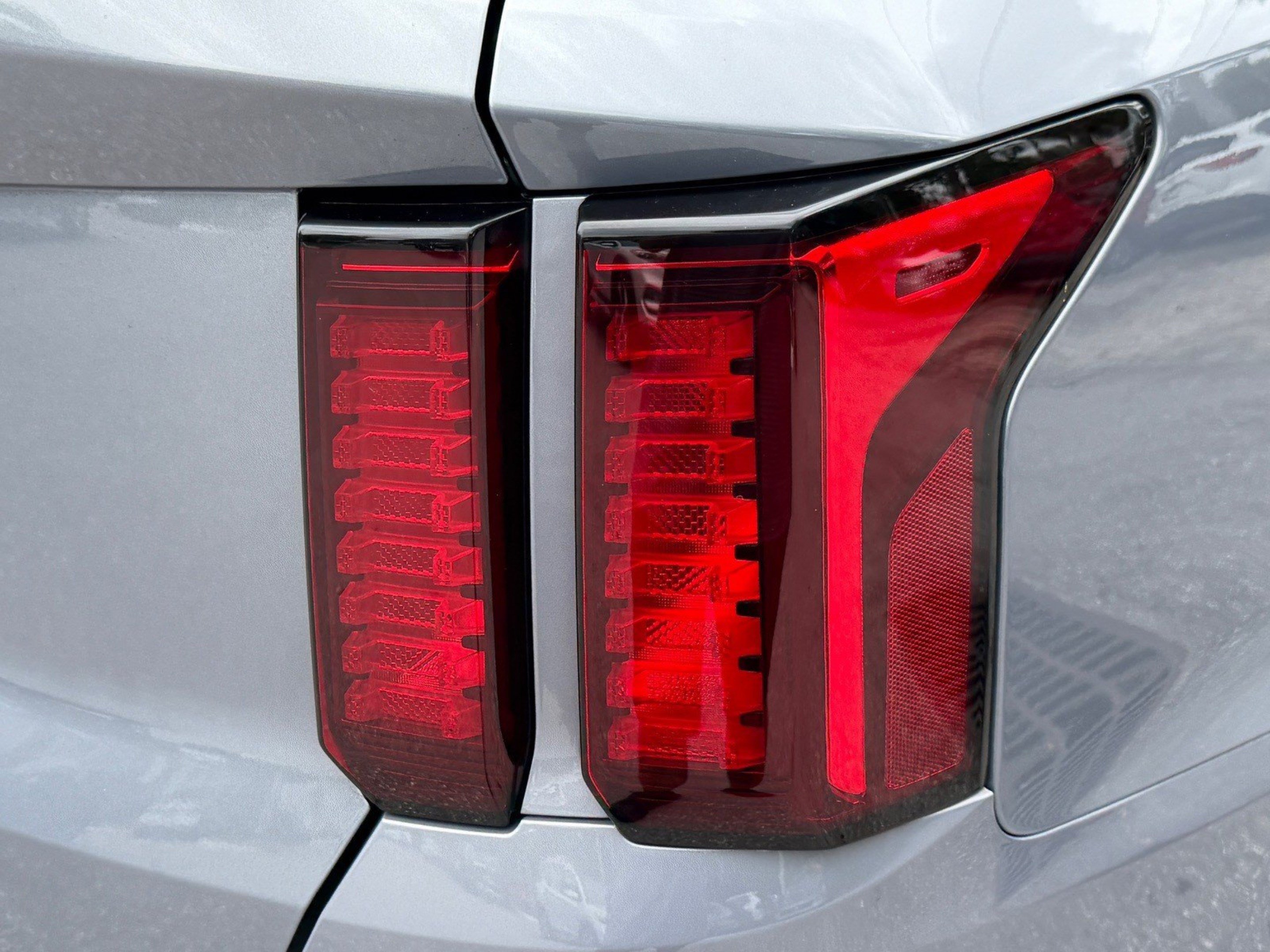 Used 2023 Kia Sorento S FWD image 14