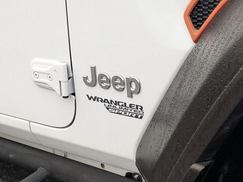 Used 2019 Jeep Wrangler Unlimited Sport S image 4