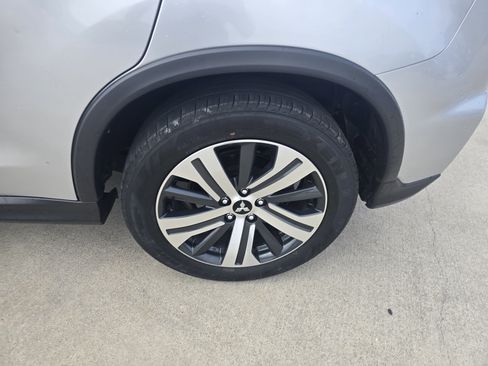 Used 2024 Mitsubishi Outlander Sport AWD image 9