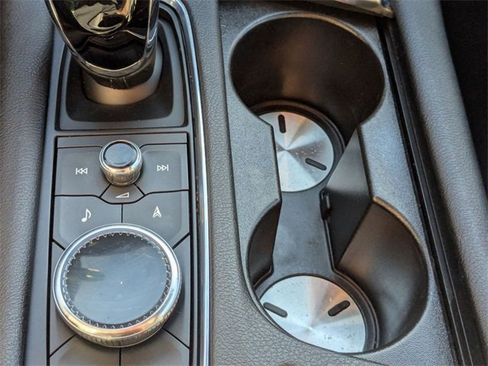 Used 2023 Cadillac XT5 Premium Luxury image 27