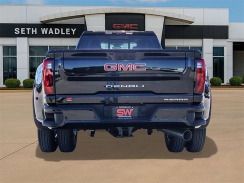 New 2026 GMC Sierra 3500 Denali w/ Denali Reserve Package image 6