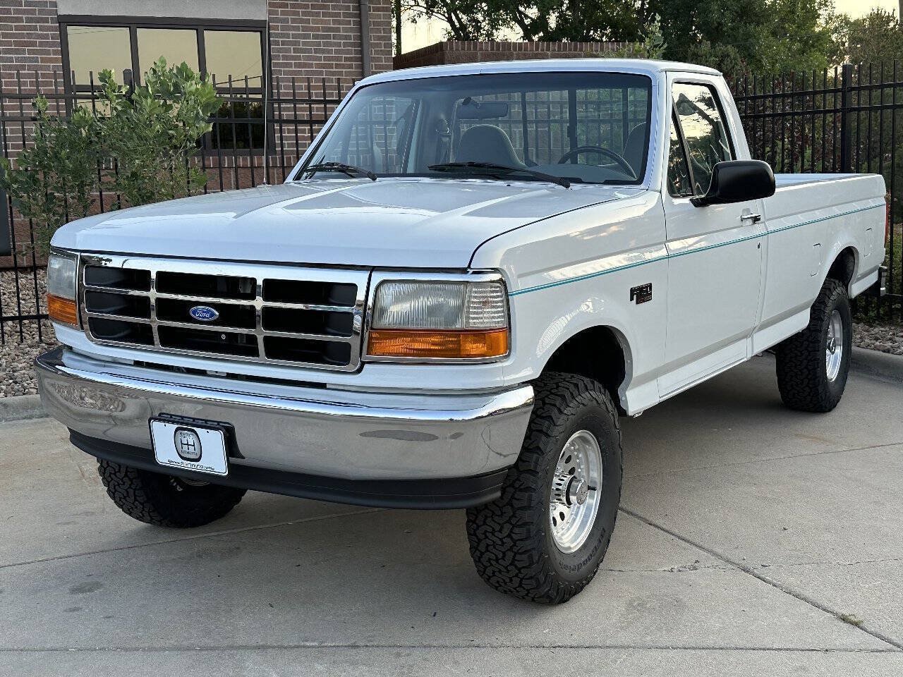 Used 1996 Ford F150 4x4 Regular Cab image 2
