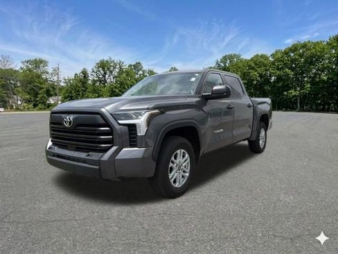 Used 2024 Toyota Tundra SR5 AWD/4WD image 4