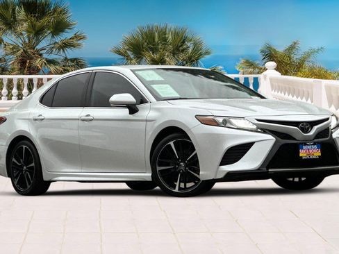 Used 2019 Toyota Camry XSE w/ Navigation Package image 2