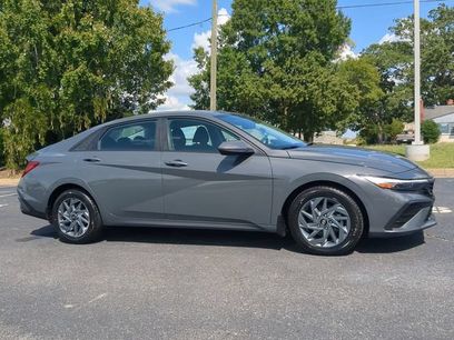 Used 2024 Hyundai Elantra Blue