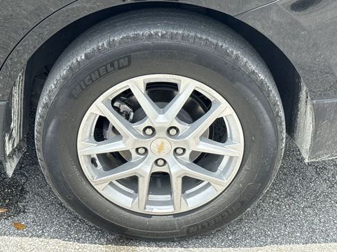 Used 2024 Chevrolet Equinox LS w/ LS Convenience Package FWD image 11