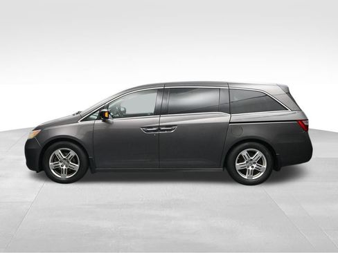 Used 2012 Honda Odyssey Touring image 2
