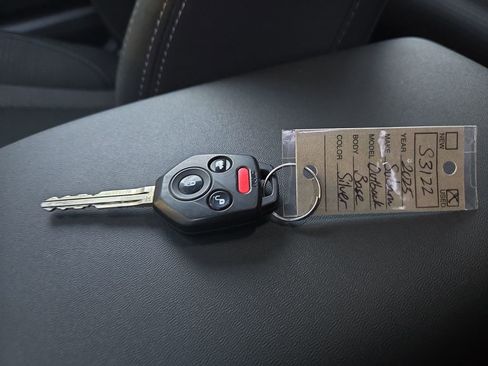 Used 2025 Subaru Outback 2.5i image 28