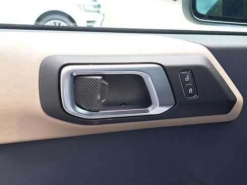 Used 2024 Ford Bronco Wildtrak image 24