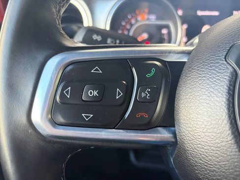 Used 2020 Jeep Wrangler Unlimited Sahara AWD/4WD image 28