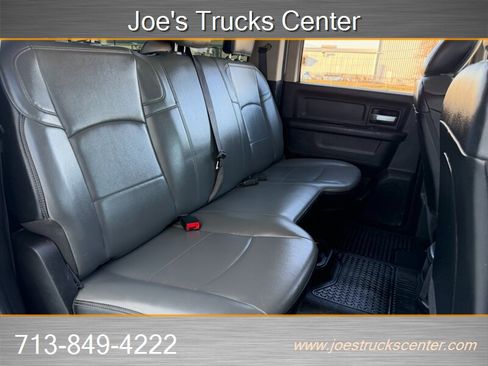Used 2019 RAM 3500 Tradesman w/ Chrome Appearance Group image 34
